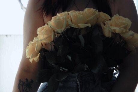 avery sexy pornstar pic