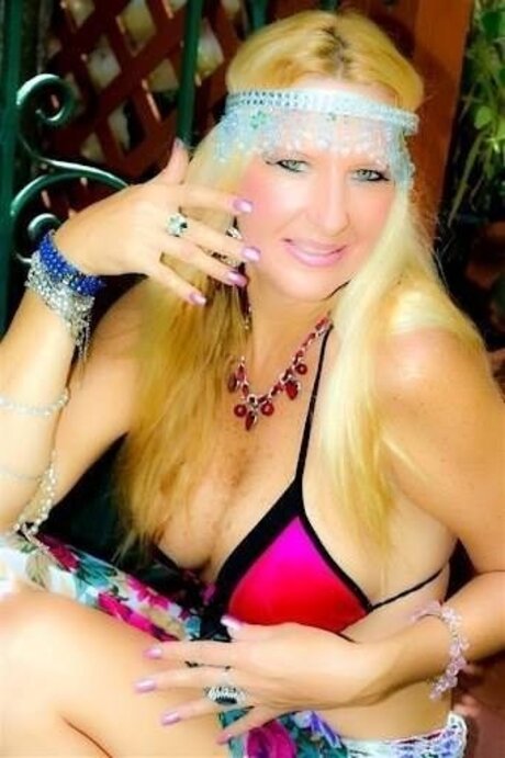 Heidi Rae exclusive star pic