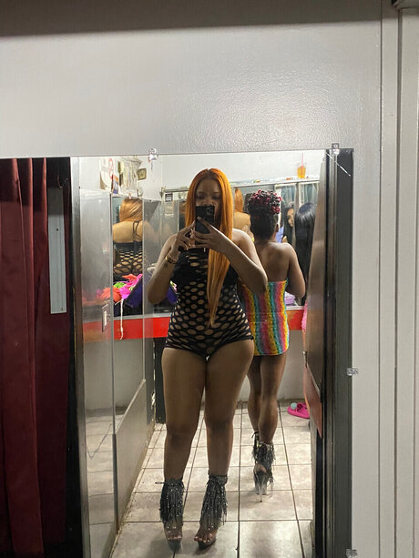 Pinkk star exclusive pic