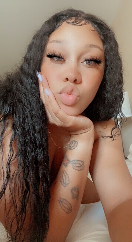 Eryn Cheetah pornstar hd photo