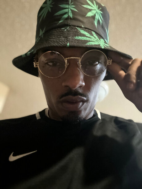 luckii lucki hd model image