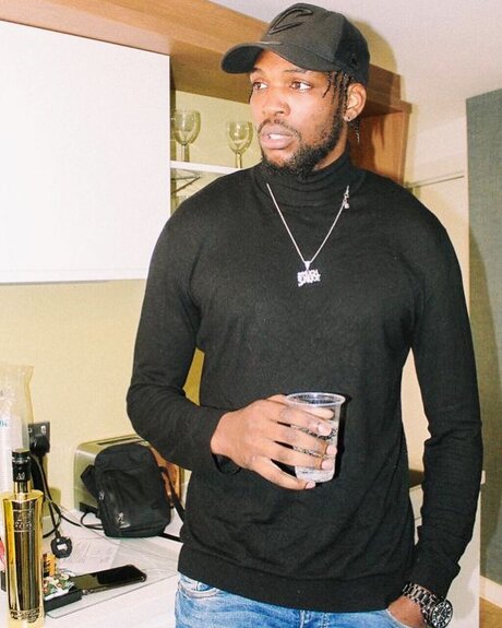 King Of The Melo Sea free star pics