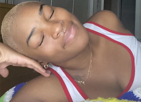 Nitae Nitae porn model pic