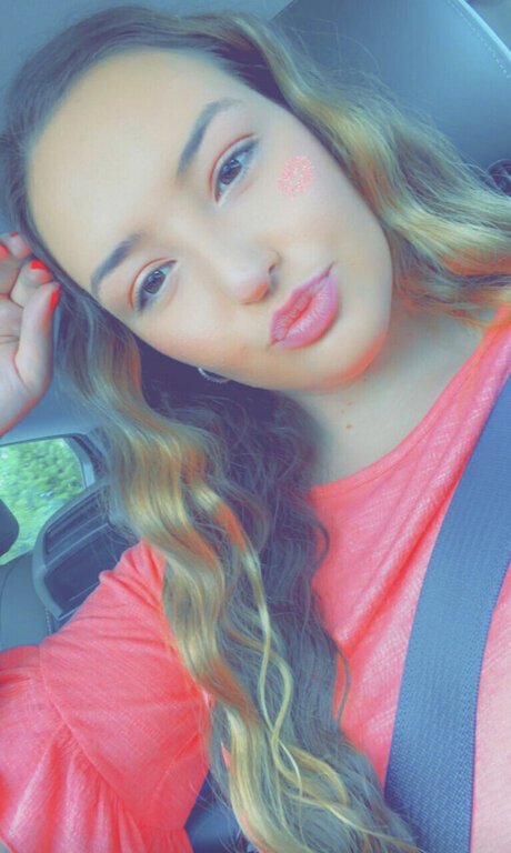 Taylor Lucas star images