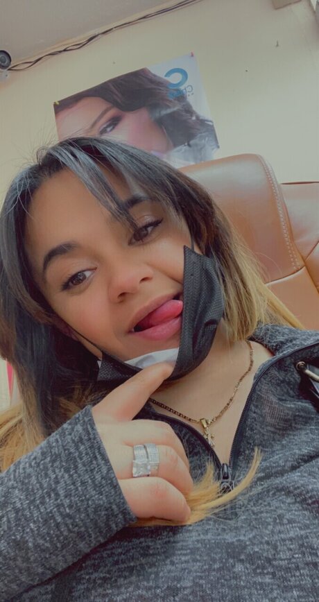 LA chantt_ xxx star images