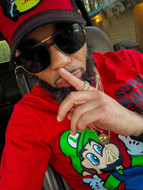 DNA_ erotic model pic