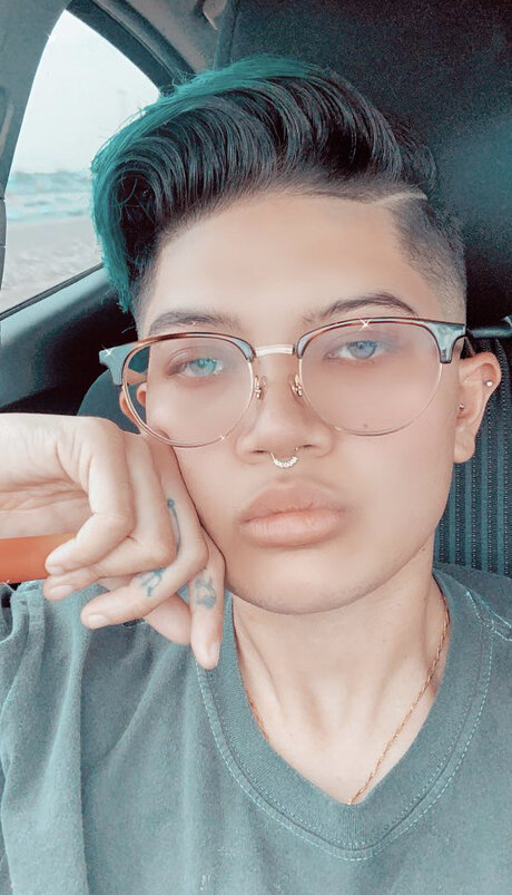 Ace_ model sexy photo