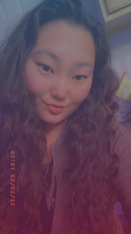 TinderElla model adult images