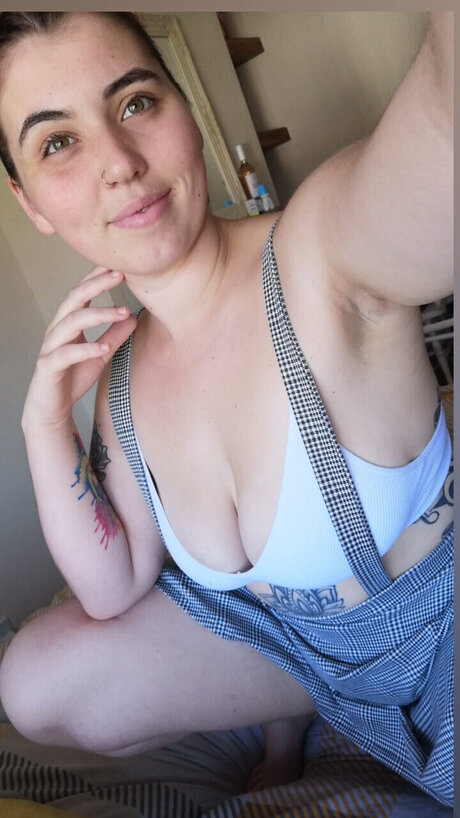 Playqueen naked star pic