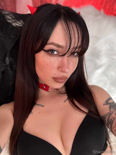 Shameless pornstar hd pic