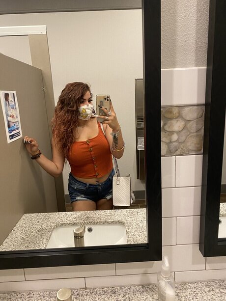 Laura_ star nude photos