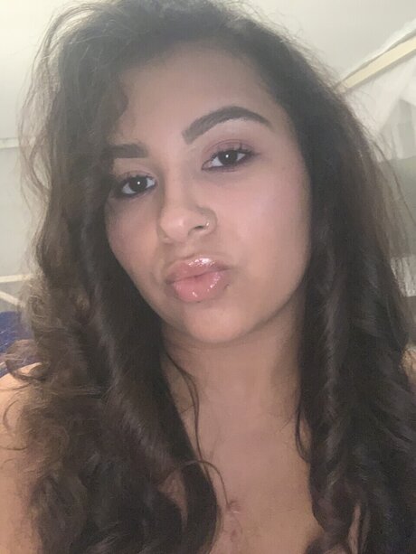 Foxy Redbone adult star pics