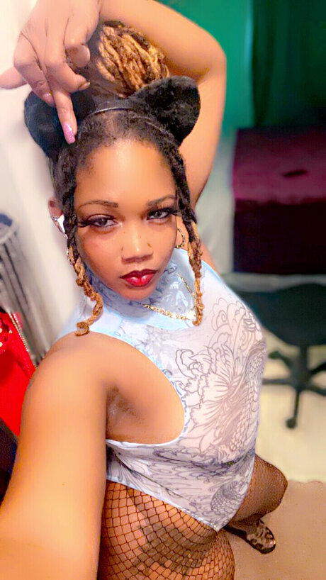 Juicywet wet pornstar sexy img