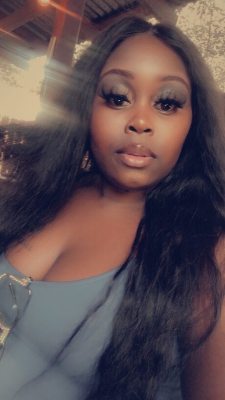 Ladiiebugg hd actress pic