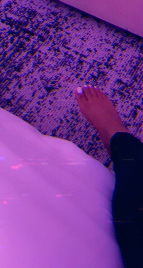 melanin__footgoodness pornstar top picture