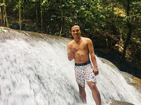 Neskenz Sinay sex actress photos