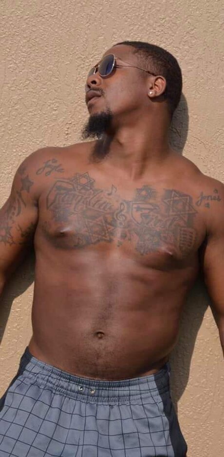 Jay Jonez The JoonkGod naked pornstar image