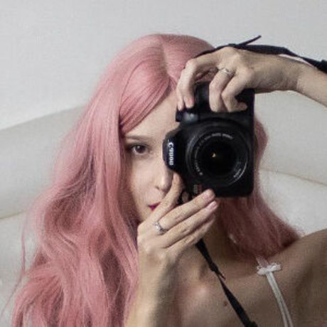 roxiepon erotic model pic