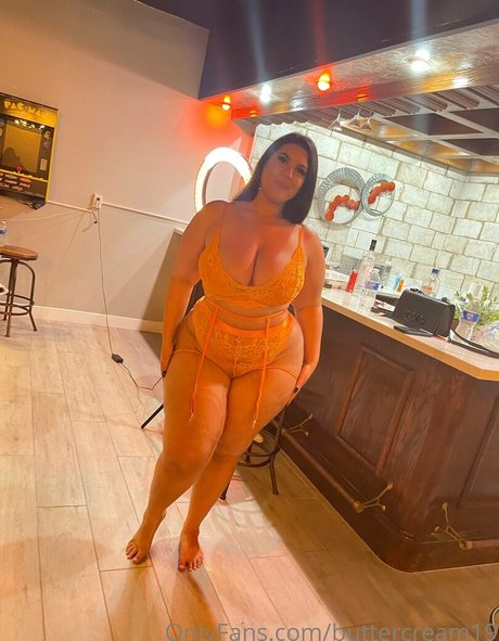 Buttercream19 model hot images