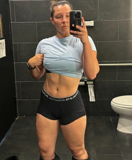 kaylofit nude model pics