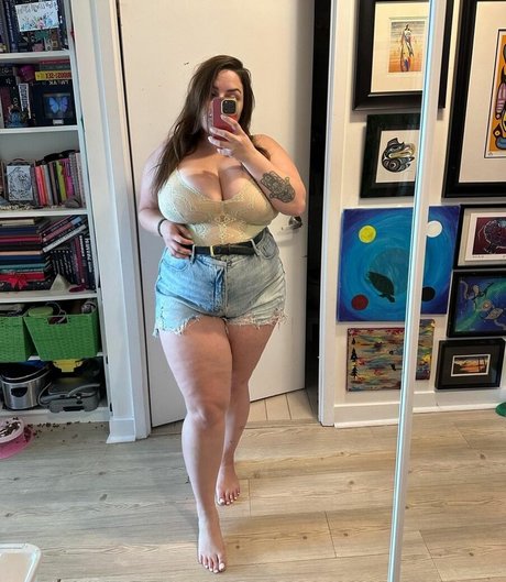 Katjayxo model top img