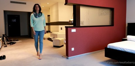 ewafoxberry sexy model gallery