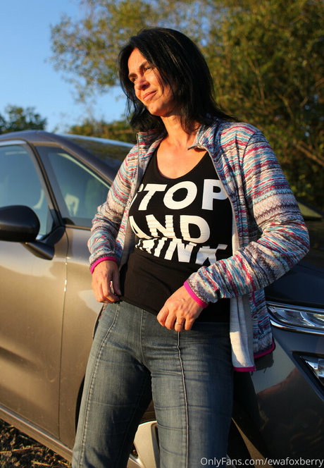 ewafoxberry actress pictures