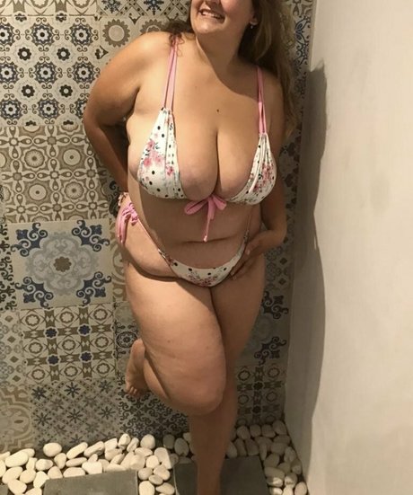 substantialknockers pretty star photos