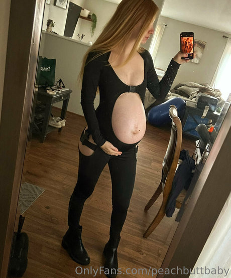 peachbuttbaby pornstar top gallery