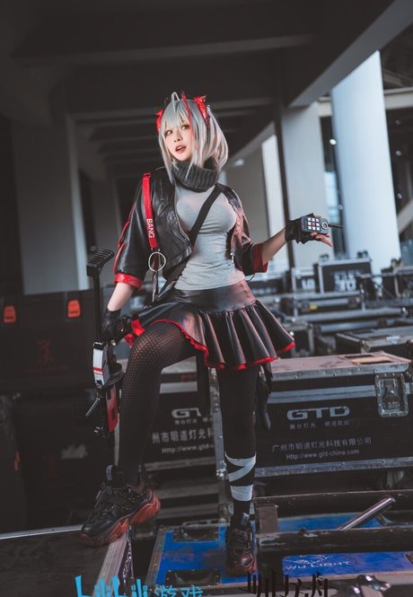 Lilium725 exclusive model photo