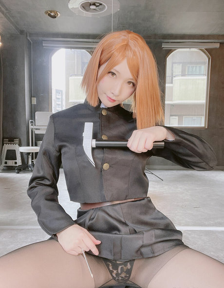 Atsuki model nude pictures