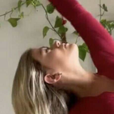 Gabifcmacedo model porn gallery