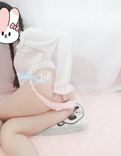 winter lolly model top pic