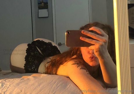 liztheeredhead high quality pornstar pics