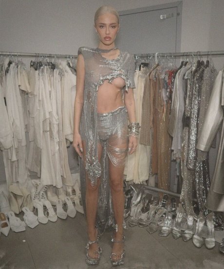 Delilah Belle Hamlin pornstar exclusive photos