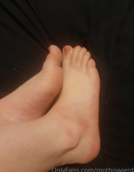 mothisweird nudes model pics