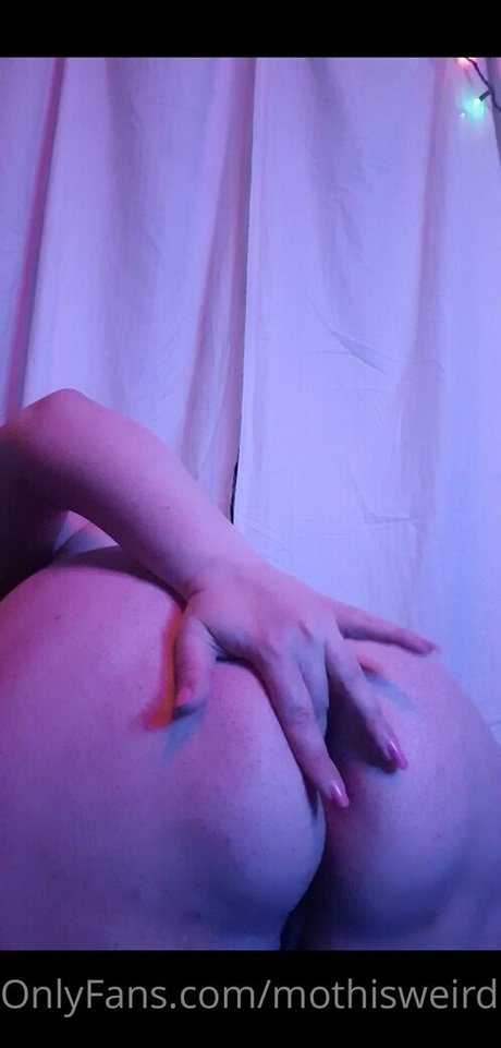 mothisweird pretty model photo