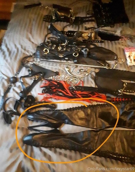 cristall69 pornstar naked pics