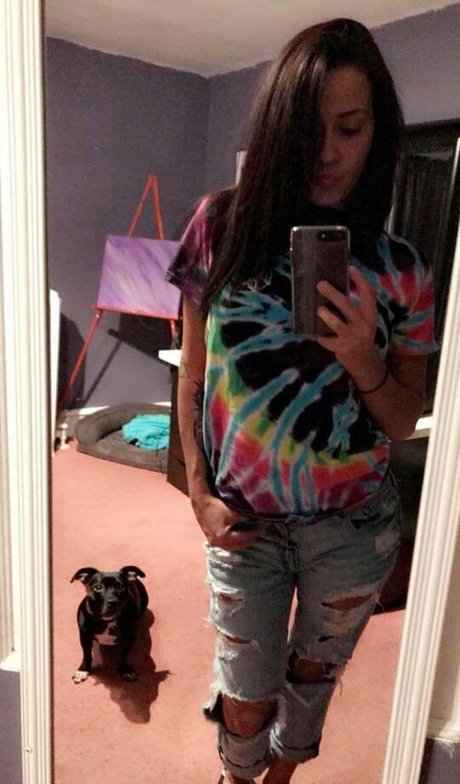 Monica Iannuzzi sexy model pics