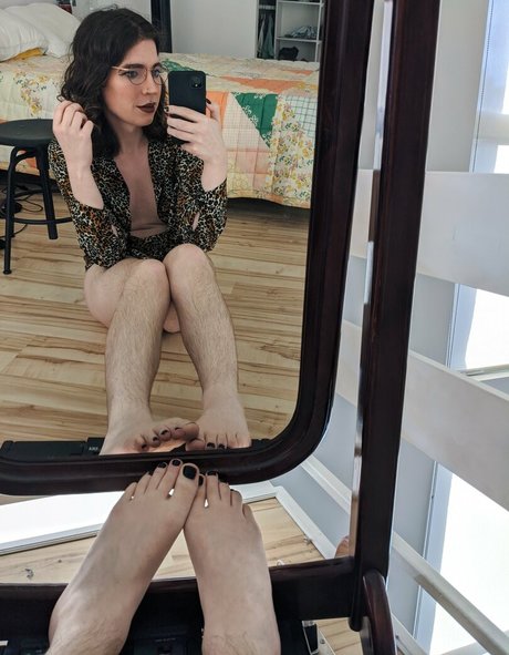 wildflowerfaye model naked pics