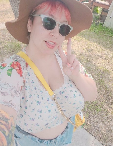 peachyneko xxx actress galleries