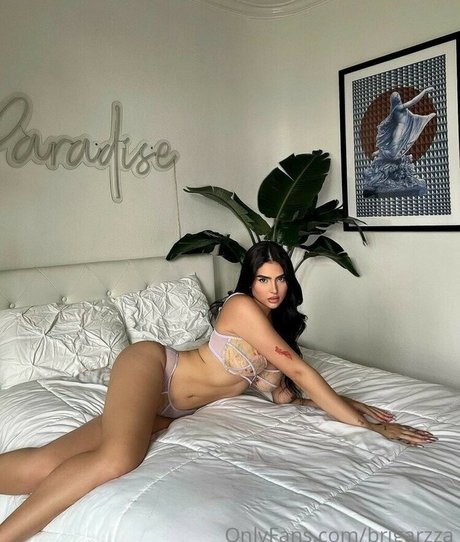 Brigarzza star adult picture