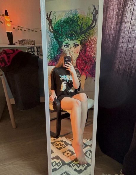 Yuiwoo model pornographic photos