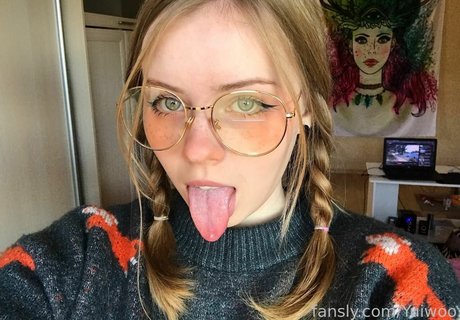 Yuiwoo model erotic galleries