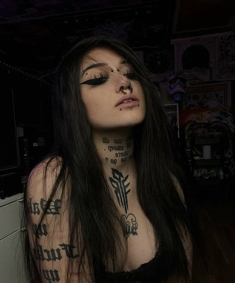 ebony top onlyfans art naked picture