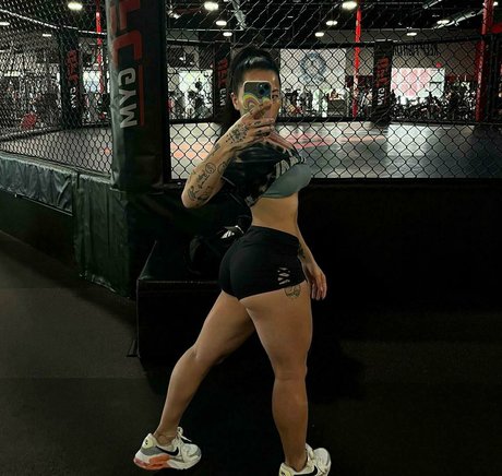 lilkymchiii model high quality photos