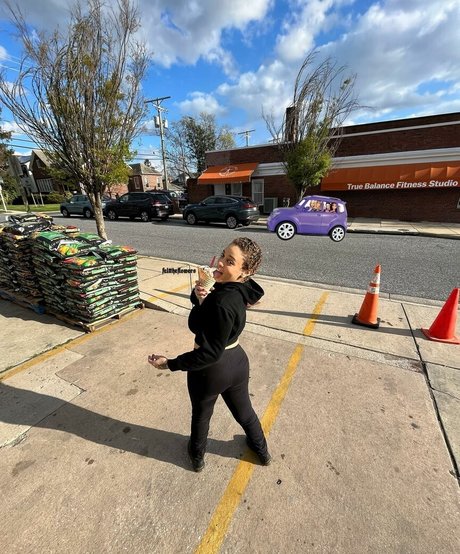 flowers pretty pornstar img