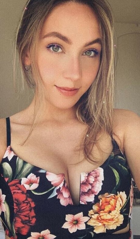 Lais Oening star top gallery