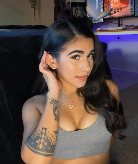 Sara Rios erotic star photo