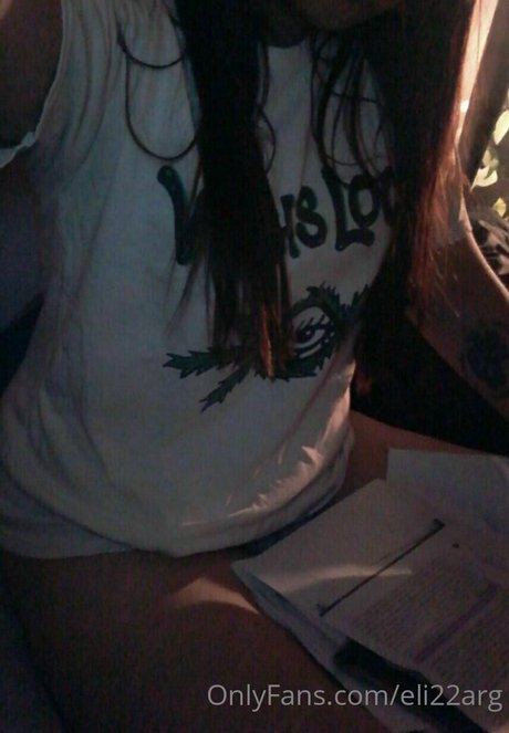 eli22arg model nude images